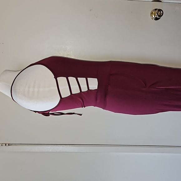 CBR Burgundy Halter Cut Out Jumpsuit Wide Straight Leg With Pockets Size Small - Picture 6 of 14
